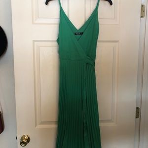 NASTY GAL green pleated midi wrap dress size 4